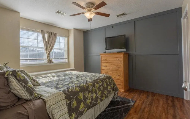 Serenity Now 2 Bedroom Condo by RedAwning
