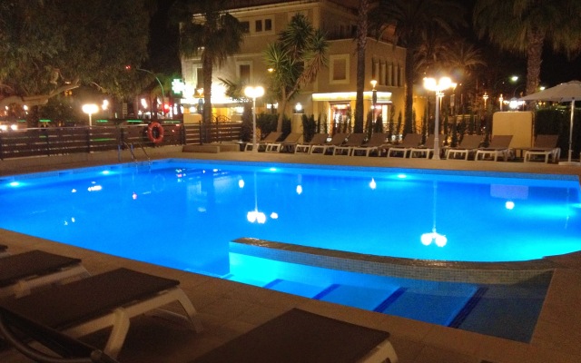 Hotel Planas