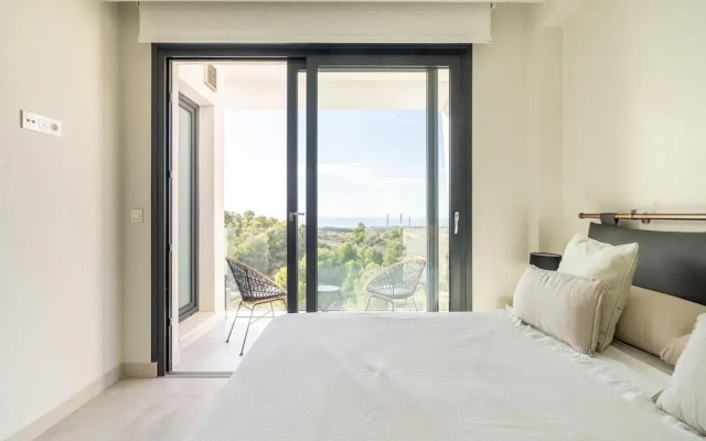 Belvilla by OYO Villa Candy With Private Pool