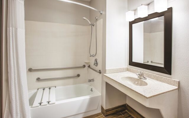 Fairfield Inn & Suites by Marriott Cedar Rapids North