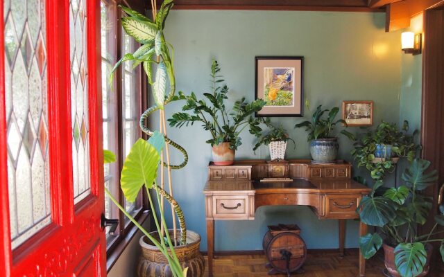 Strawberry Creek Inn Bed & Breakfast