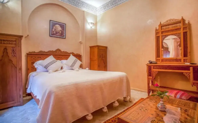Riad Lakouas, Authentic Santal Room Situe a Marrakech No001