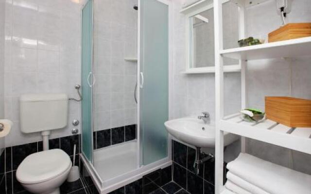 Apartments Villa Adria Bol