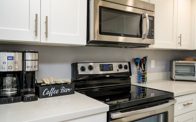 Capri 3 Bedroom Condo by RedAwning