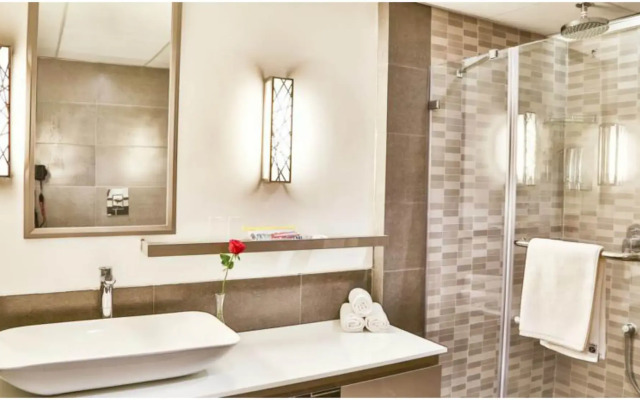T24 Residency Mumbai International Airport Hotel