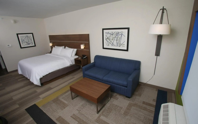 Holiday Inn Express McCook by IHG