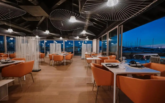 Hotel Stomorin-Marina Hramina