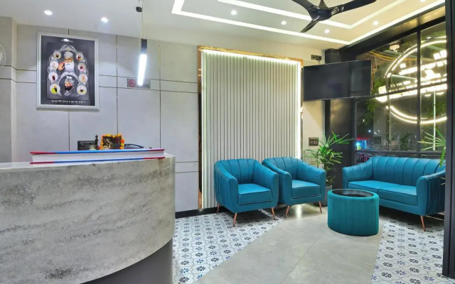 Hotel Uptown - By La Exito Hotels