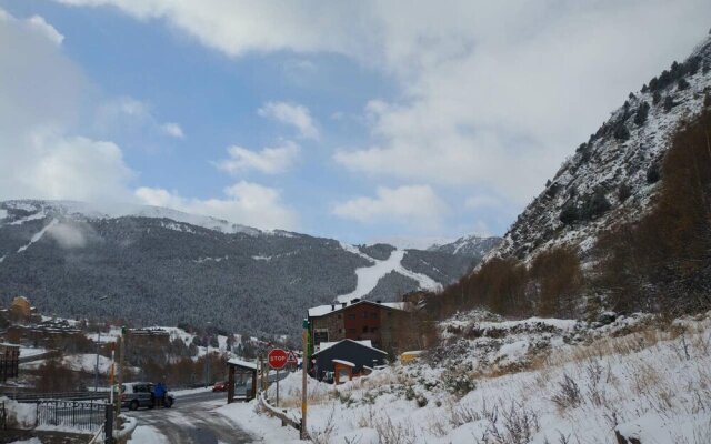 Apartment With 3 Bedrooms In Canillo With Terrace And Wifi