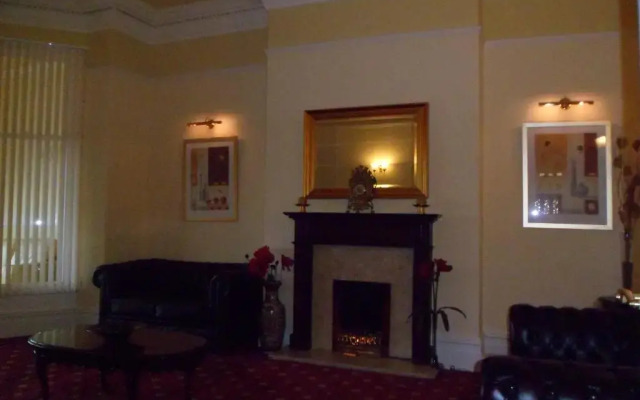 Wavecrest Lodge