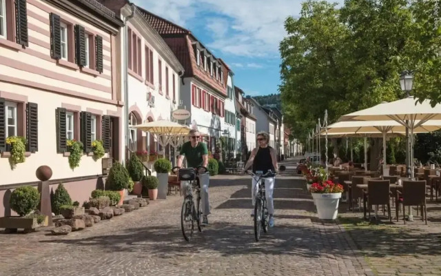 Stadthotel am Adenauerplatz