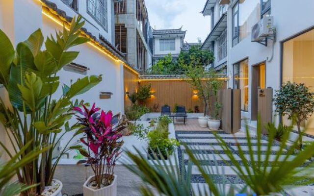 Dali · Yujia Luxury · French Cream Light Luxury Romantic Time Stay