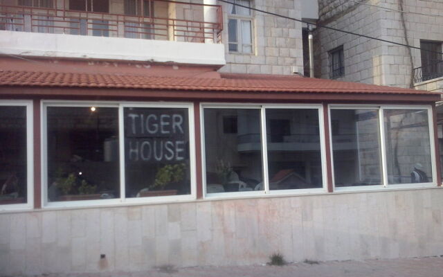 Tiger House Guesthouse