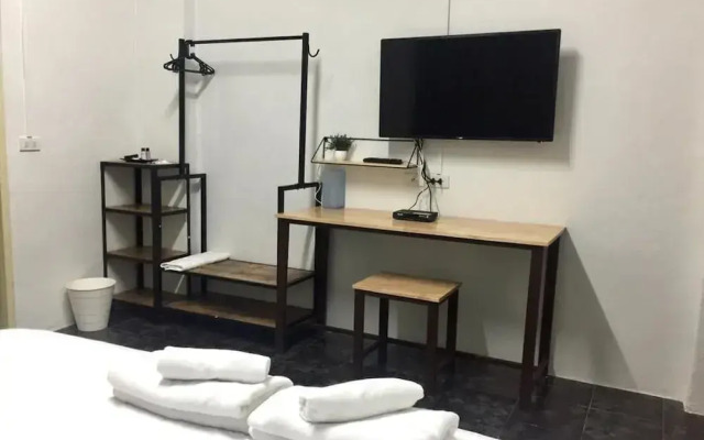 Ada Apartment