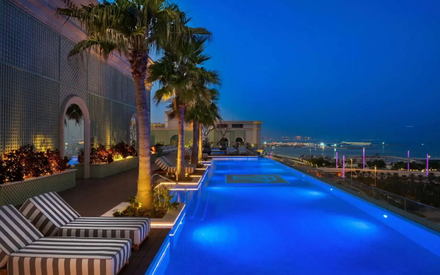 The Plaza Doha, LXR s & Resorts