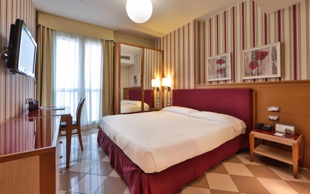 UNAHOTELS The ONE Milano Hotel & Residence