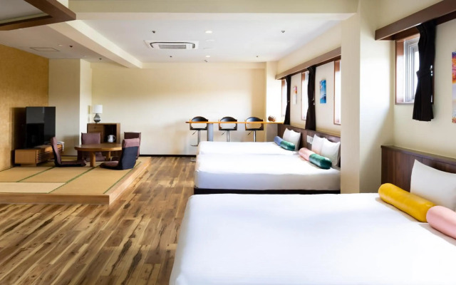 Rycom Crystal Hotel
