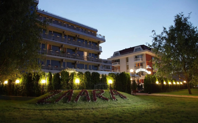 Hotel Zaara