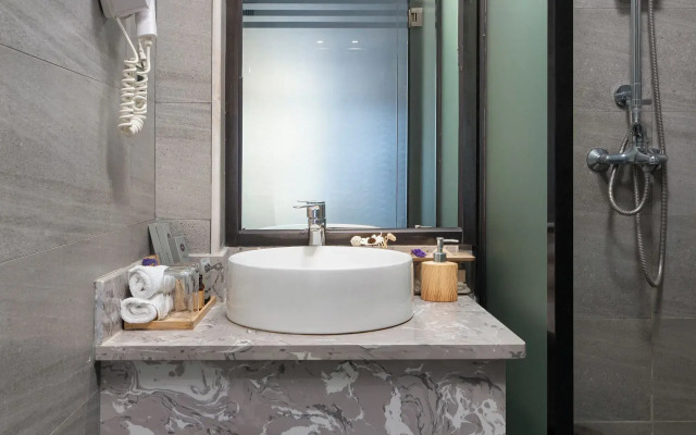 Meeteem Boutique Hotel