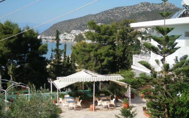 Tolon Beach Hotel