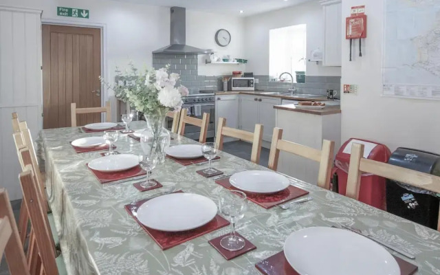 The Chaffhouse - 4 Bedroom - Llangenith