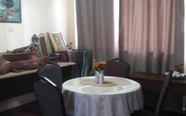 Lahara Lodge