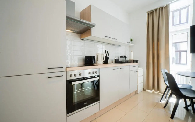 Modern and lovely apartment next to subway station