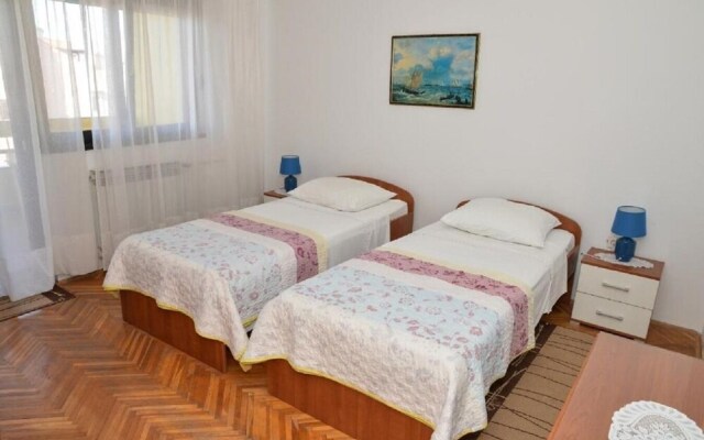Apartments Sestan