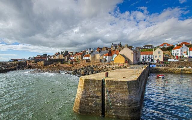 Stunning Shore Front House in Historic Cellardyke