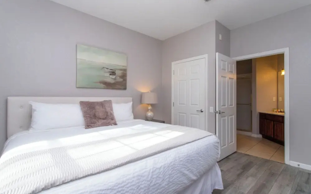 Magnificent 2 Bedroom Apartment Vista Cay Resort 107