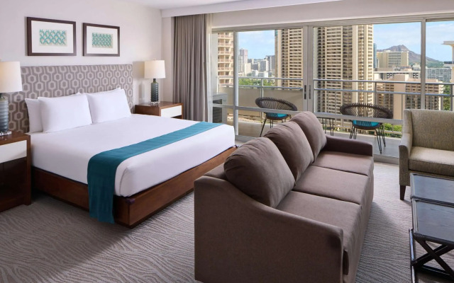 Отель Ilikai Hotel & Luxury Suites