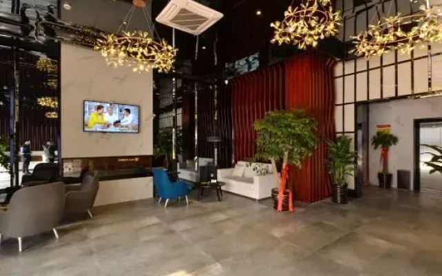 Junpin Theme Hotel (Taizhou Jiaojiang Metro AG Store)