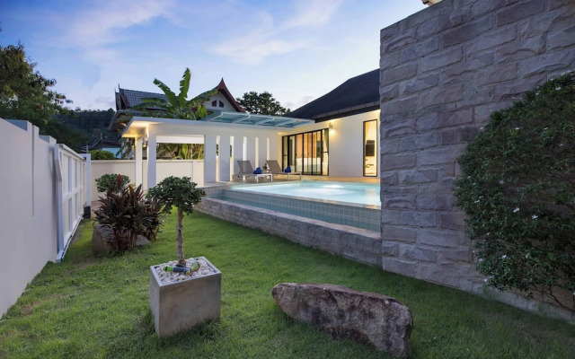 Designer 3BR Villa Silver Pool in Kamala