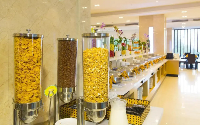 Dendro Gold Apartment
