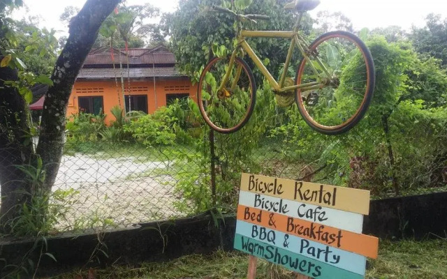 Titi Teras Village House