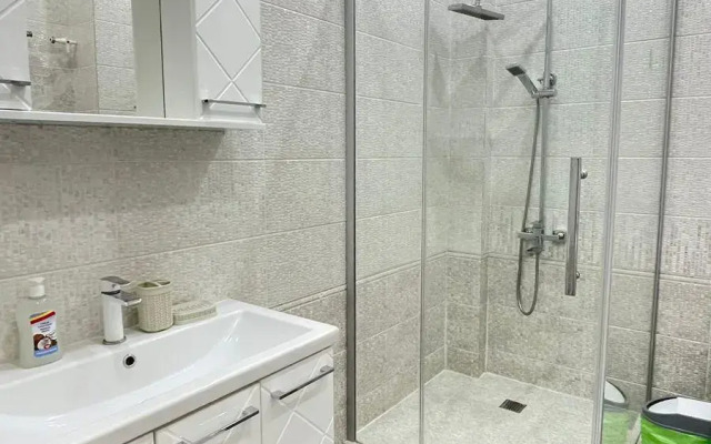 Apartments on Makhambet Utemisov street 125B