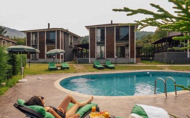 Mila Garden Villas & Bungalows