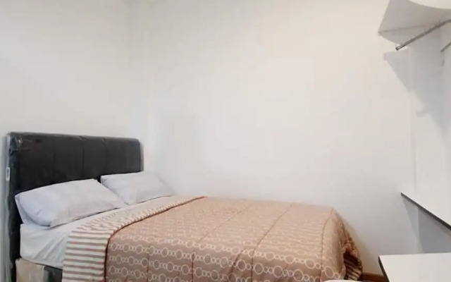 Rumah Kayu Manis Tebet
