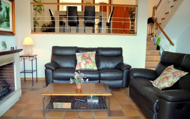 Blanca Paloma Holiday House