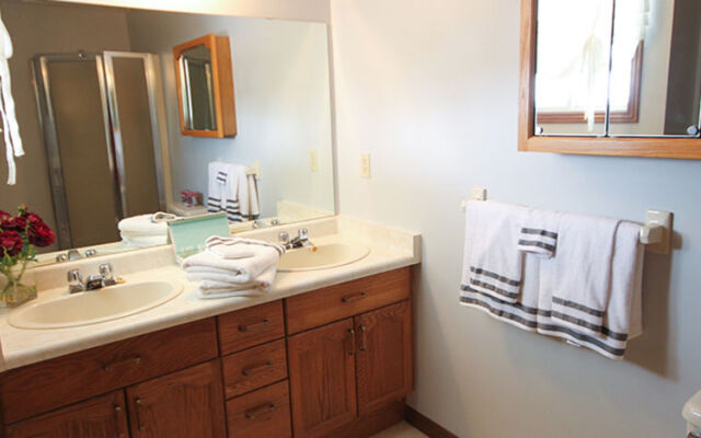 Rose Court Bed & Breakfast