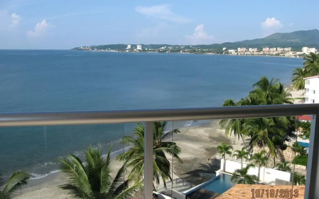 Banderas Suites