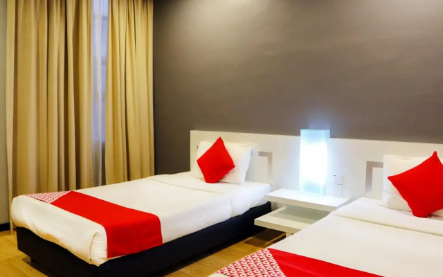 OYO 232 The Suraya Hotel