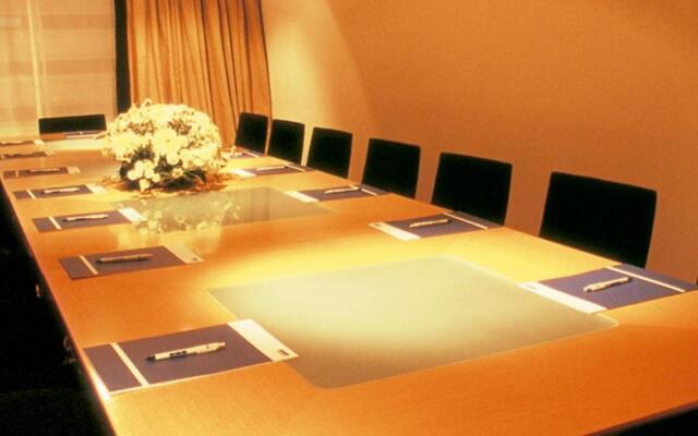 Urbana Suites