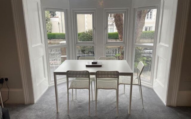 Central Southsea Boutique 2 Bedroom Flat