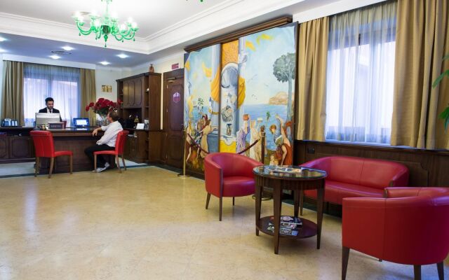 Artemis Hotel