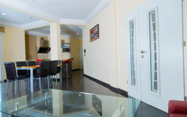 1 bedroom Space Available to enjoy