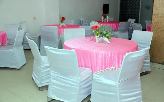 Hotel Om Paradise Near IGI Delhi Airport