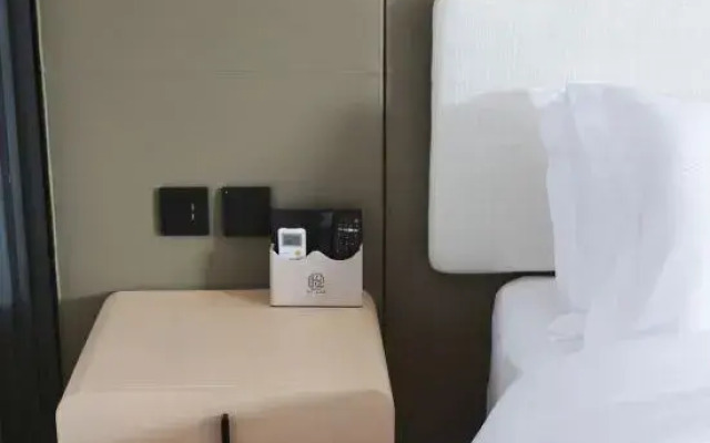 Yilan Garden Hotel (Nanhu Food City Wetland Park Branch)