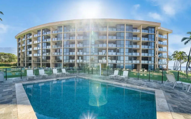 Kihei Surfside, #305 1 Bedroom Condo by RedAwning