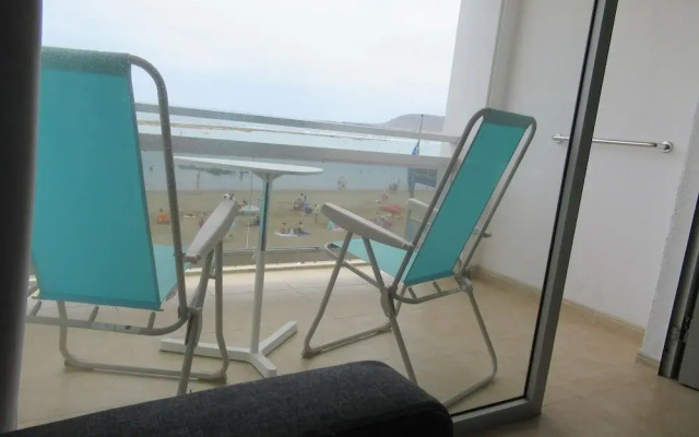 Loft en playa Las Canteras-vista mar con wifi